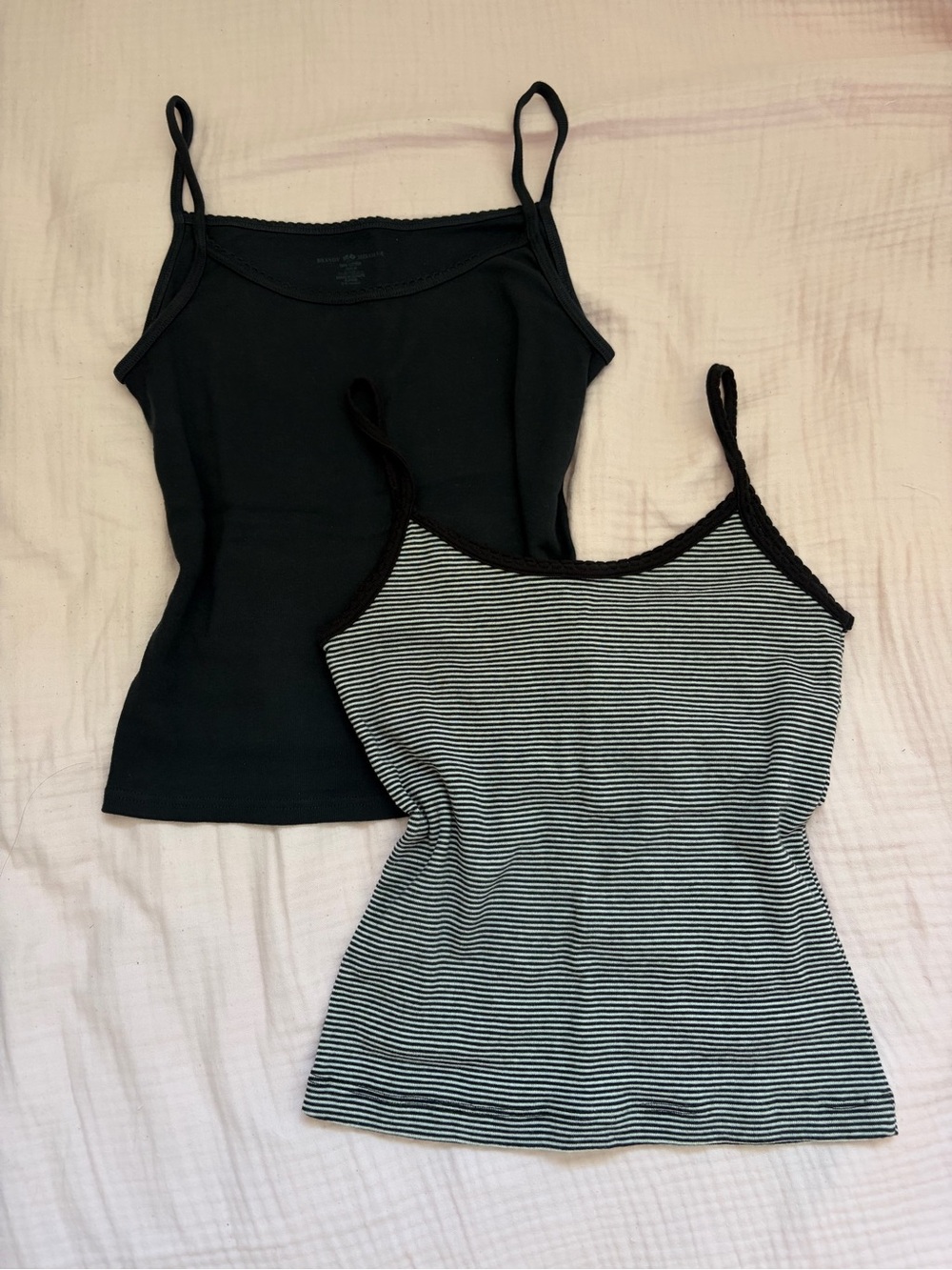 BRANDY MELVILLE tank top bundle